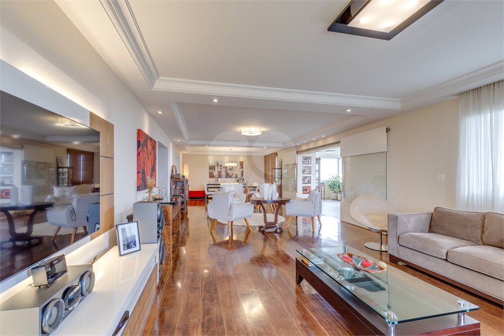 Apartamento à venda com 4 suítes em Jardim Marajoara, São Paulo, SP
