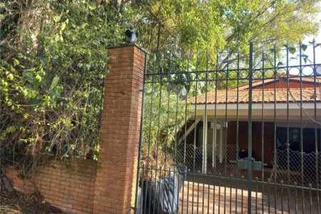 Casa à venda com 3 quartos, sendo 2 suítes, em Morumbi, São Paulo, SP