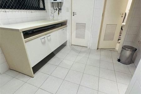 Apartamento à venda com 3 quartos, sendo 1 suíte,  em Vila Suzana, São Paulo, SP
