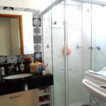Casa à venda com 3 quartos, sendo 1 suíte,  no condomínio Fernandes, São Paulo - SP