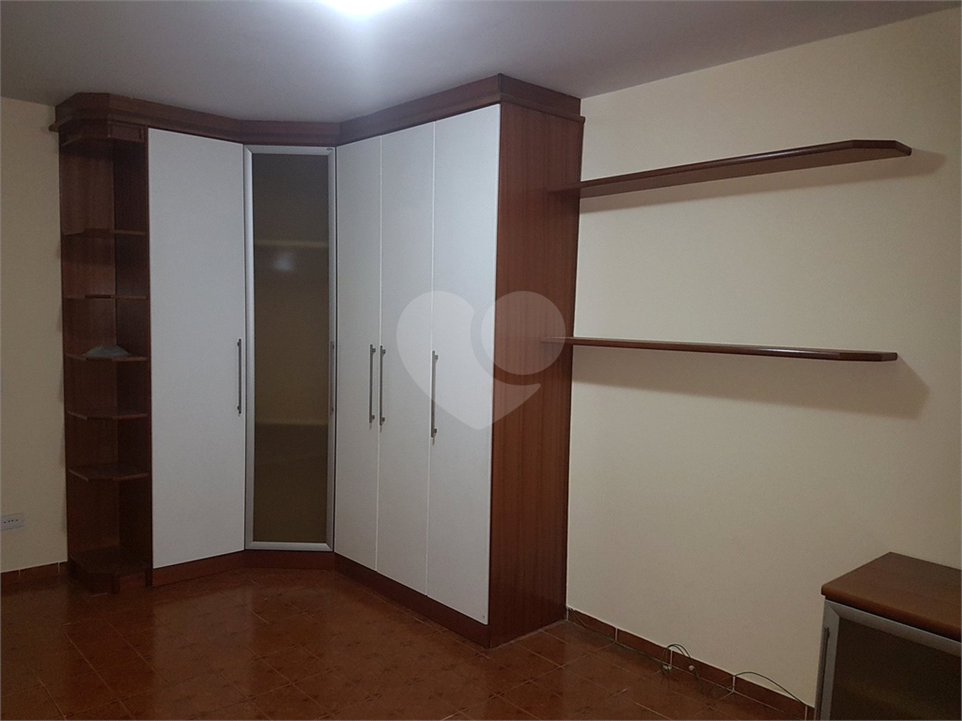 Sobrado à venda com 3 quartos, sendo 1 suíte, em Jardim Valéria, Guarulhos, SP