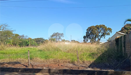 Terreno à venda em Jardim Brasília (vila Xavier), Araraquara, SP