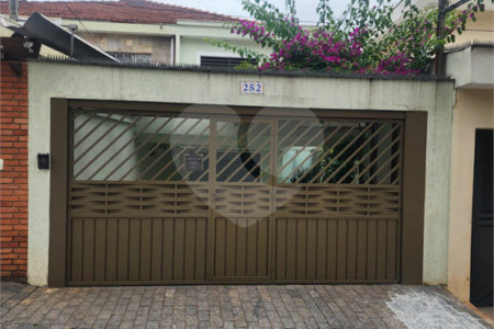 Sobrado à venda com 3 quartos, sendo 1 suíte, em Vila Paulicéia, São Paulo, SP