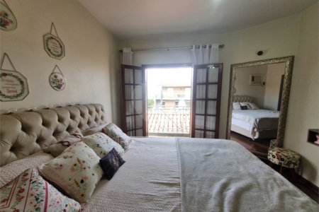Sobrado à venda com 3 quartos, sendo 1 suíte,  em Vila Trujillo, Sorocaba, SP