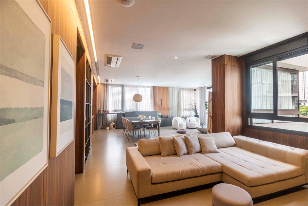 Apartamento à venda com 2 suítes em Brooklin, São Paulo, SP