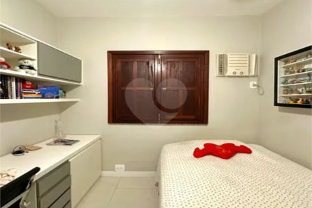 Casa de Vila à venda com 4 quartos, sendo 2 suítes,  em Botafogo, Rio de Janeiro, RJ