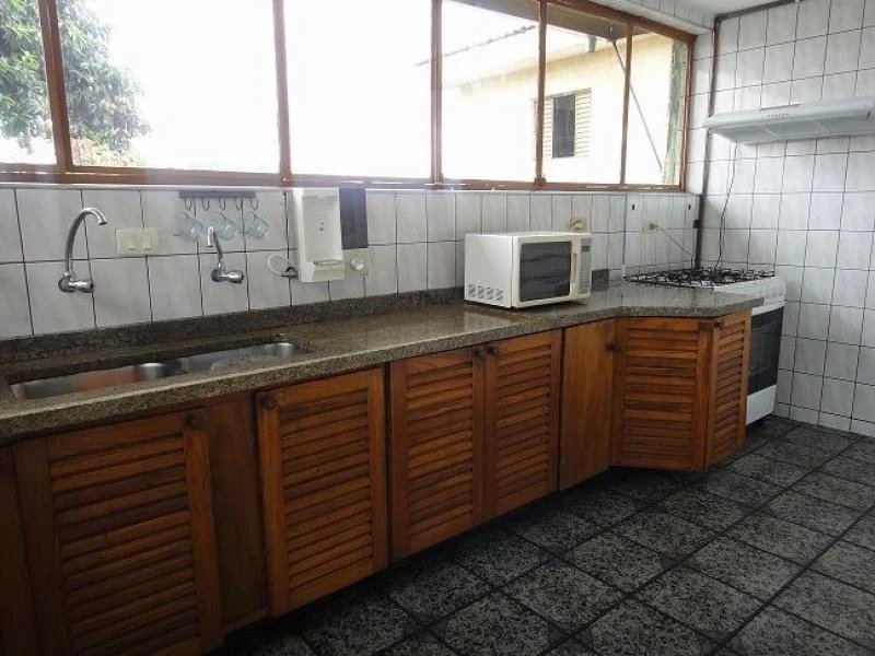 Casa à venda com 3 quartos, sendo 2 suítes, em Jardim Taboão, São Paulo, SP