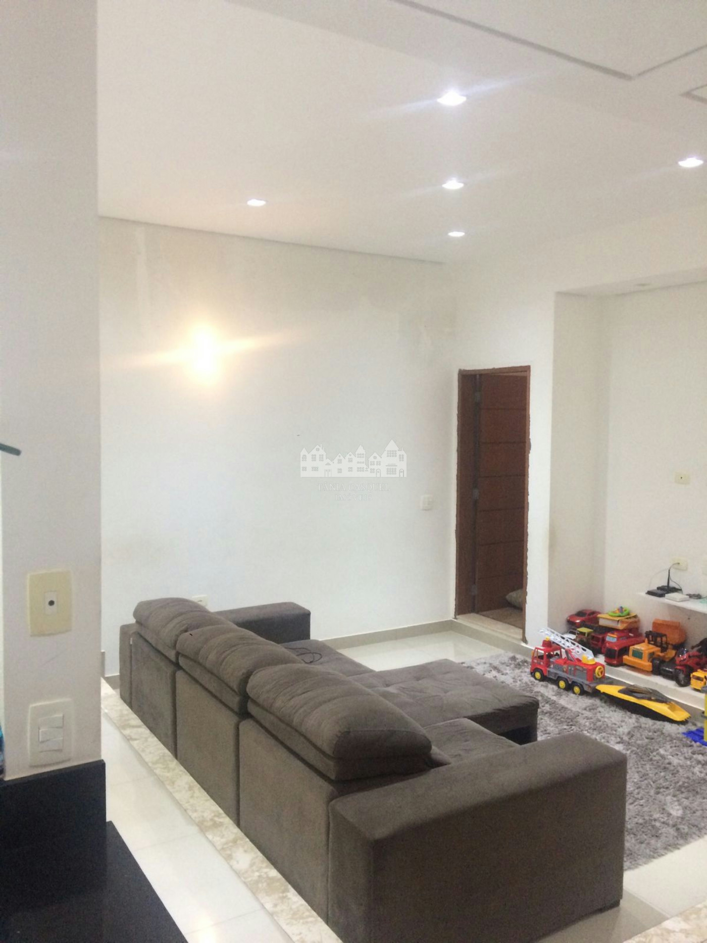 Casa à venda com 2 suítes em Nova Cerejeira, Atibaia, SP
