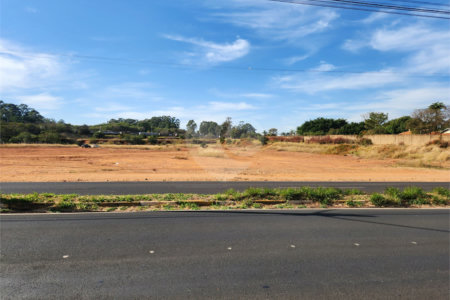 Área de Terra para alugar em Jardim Zavanella, Araraquara, SP