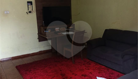 Casa à venda com 3 quartos em Vila Áurea, Ponta Porã, MS