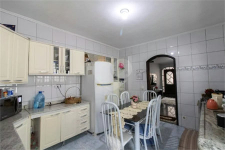 Casa à venda com 2 quartos, sendo 1 suíte, em Jardim Santa Clara, Guarulhos, SP