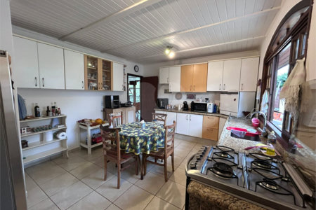 Casa à venda com 5 quartos, sendo 2 suítes, em Parque Residencial Colina das Estrelas, Tatuí, SP
