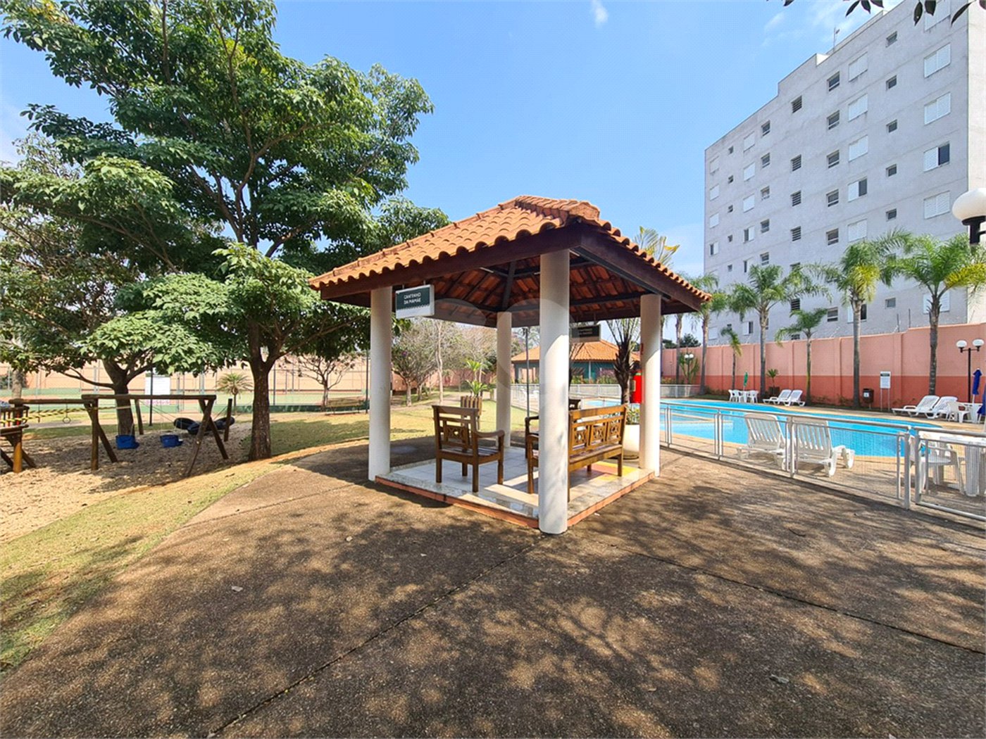 Casa à venda com 3 suítes no condomínio Vila do Bosque, Sorocaba - SP