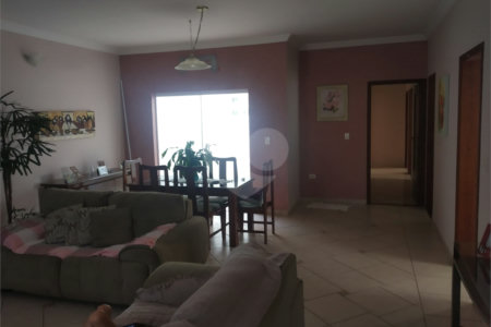 Casa Térrea à venda com 3 quartos, sendo 1 suíte, em Residencial Monte Verde, Indaiatuba, SP