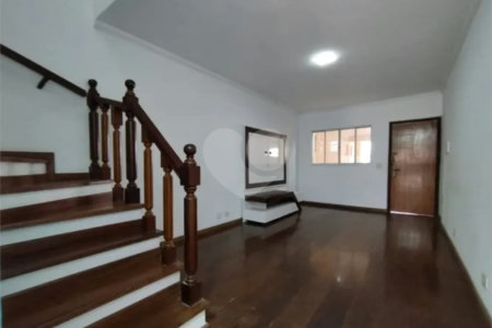 Sobrado à venda com 3 quartos, sendo 1 suíte, em Jardim Ester, São Paulo, SP