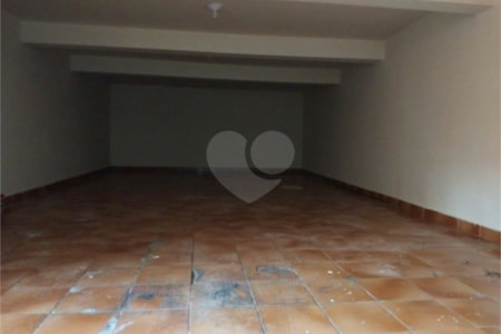 Sobrado à venda com 3 quartos, sendo 1 suíte,  em Jardim Pinheiros, São Paulo, SP