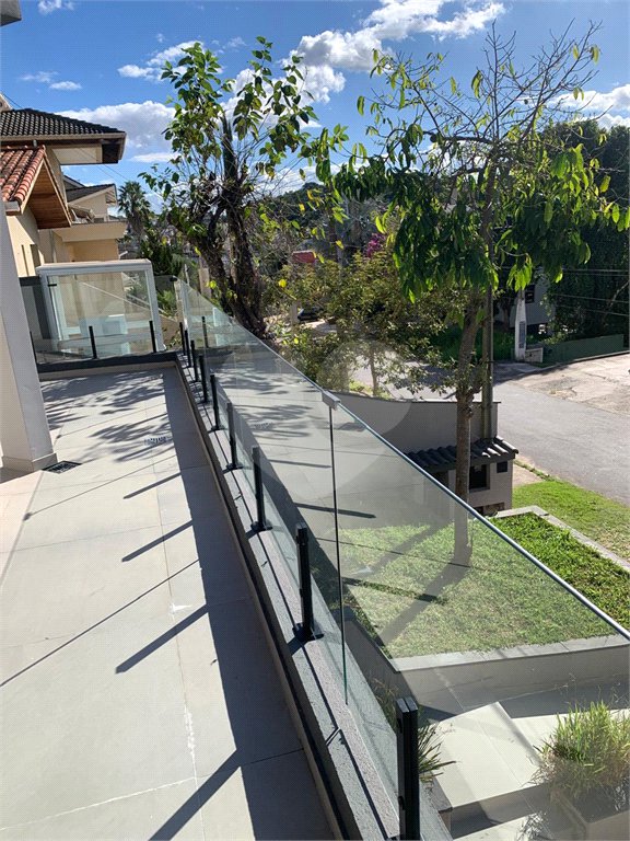 Casa à venda com 3 suítes em Aruã, Mogi das Cruzes, SP