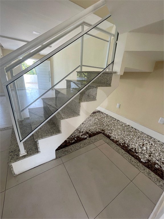 Casa à venda com 3 quartos, sendo 1 suíte, no condomínio Residencial Green Ville, Rio de Janeiro - RJ