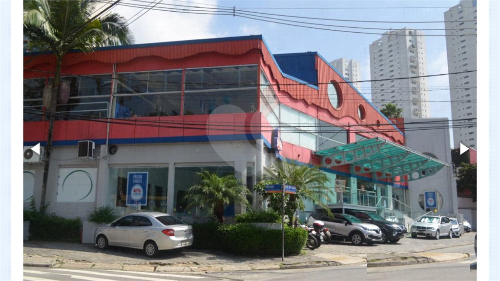 Prédio à venda em Real Parque, São Paulo, SP