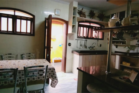Casa Térrea à venda com 3 suítes em Jardim Prestes de Barros, Sorocaba, SP