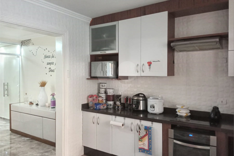 Sobrado à venda com 3 quartos, sendo 1 suíte, em Jardim Santa Beatriz, Guarulhos, SP