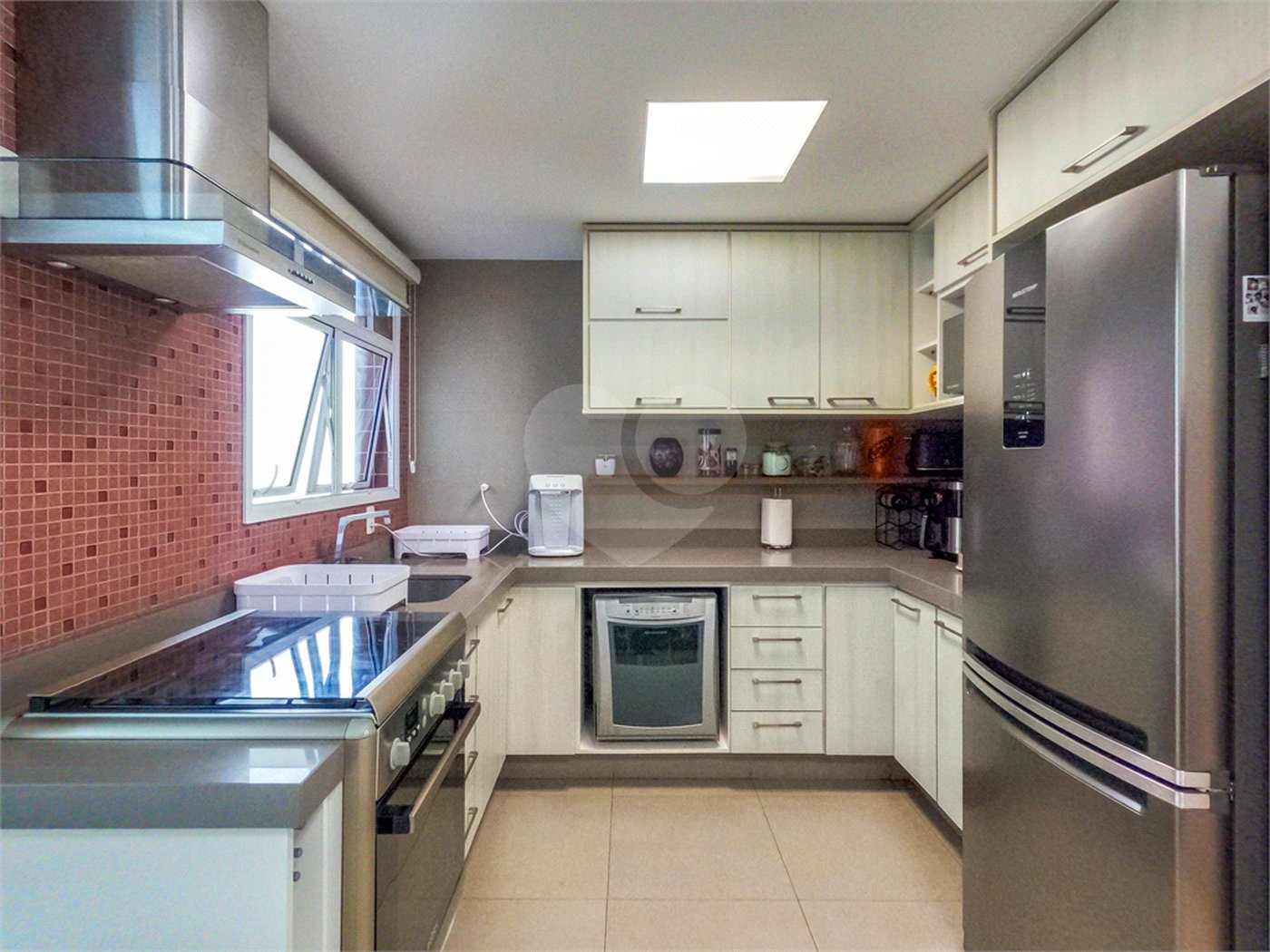 Apartamento à venda com 3 suítes em Vila Dom Pedro I, São Paulo, SP