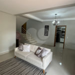 Casa à venda com 3 suítes no condomínio Residencial Delle Stelle, Louveira - SP