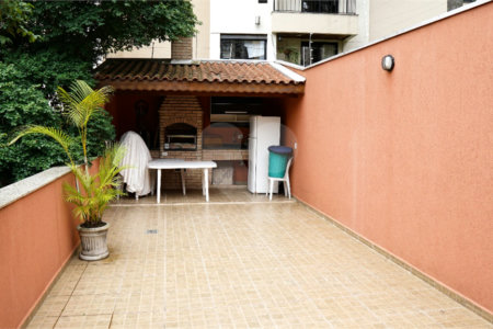 Sobrado à venda com 5 quartos, sendo 3 suítes,  em Santa Teresinha, São Paulo, SP