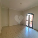Casa à venda com 3 quartos em Jardim do Carmo, Araraquara, SP