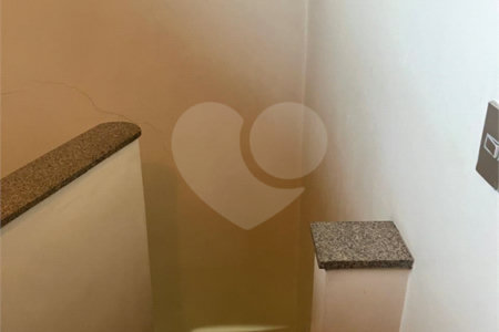 Casa à venda com 5 quartos, sendo 2 suítes,  em Vila Maria Alta, São Paulo, SP