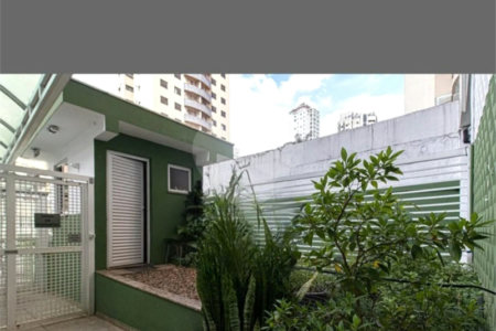 Apartamento à venda com 3 quartos, sendo 1 suíte,  em Aclimação, São Paulo, SP