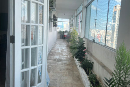 Cobertura à venda ou para alugar com 5 quartos, sendo 2 suítes, em Santa Cecília, São Paulo, SP