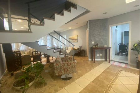Casa à venda com 4 suítes no condomínio Okinawa, Paulínia - SP