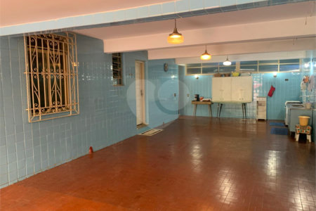 Casa à venda ou para alugar com 6 quartos, sendo 2 suítes, em Parque São George, Cotia, SP