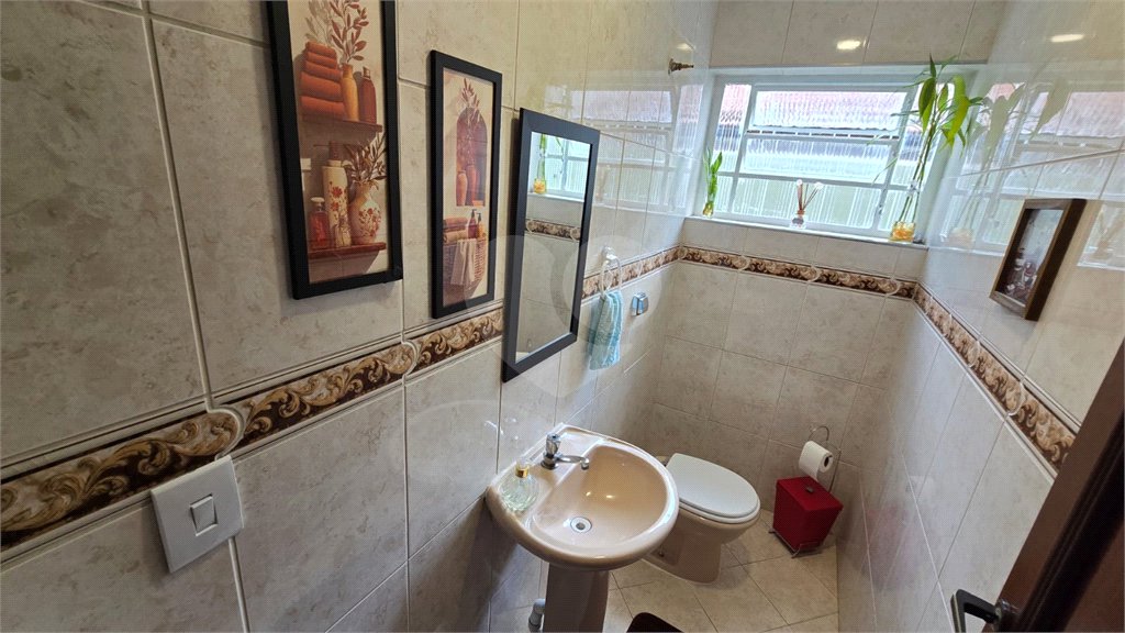 Casa à venda com 3 quartos, sendo 1 suíte, em Vila Maria Eugenia, São Paulo, SP