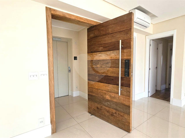 Apartamento à venda ou para alugar com 3 suítes em Chácara Santo Antônio, São Paulo, SP