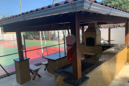 Casa à venda com 3 quartos, sendo 1 suíte, no condomínio Greenland, São Paulo - SP