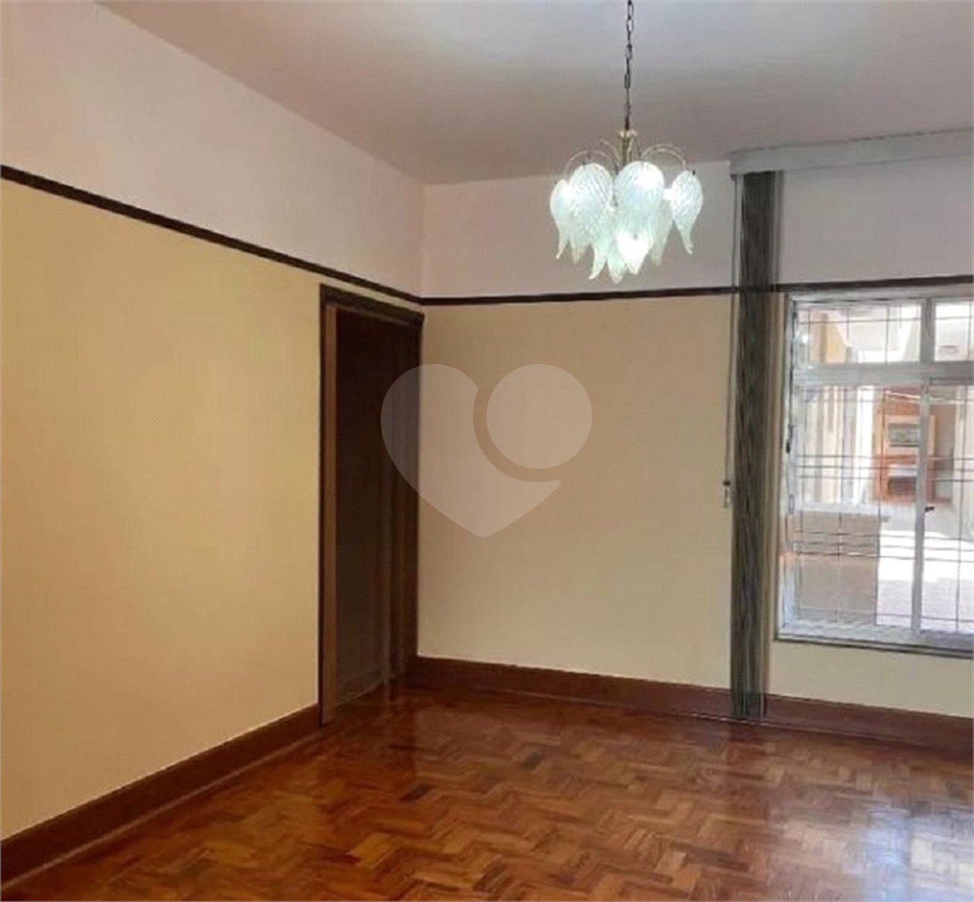 Sobrado à venda com 4 quartos, sendo 1 suíte,  em Alto da Lapa, São Paulo, SP