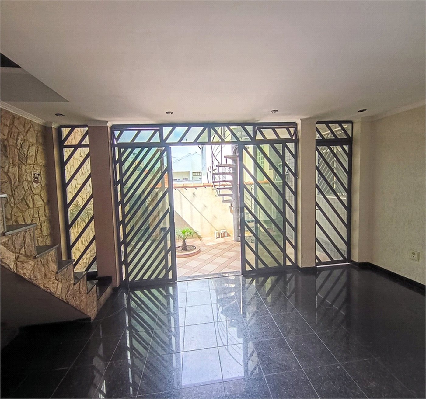 Casa para alugar com 2 suítes em Chora Menino, São Paulo, SP