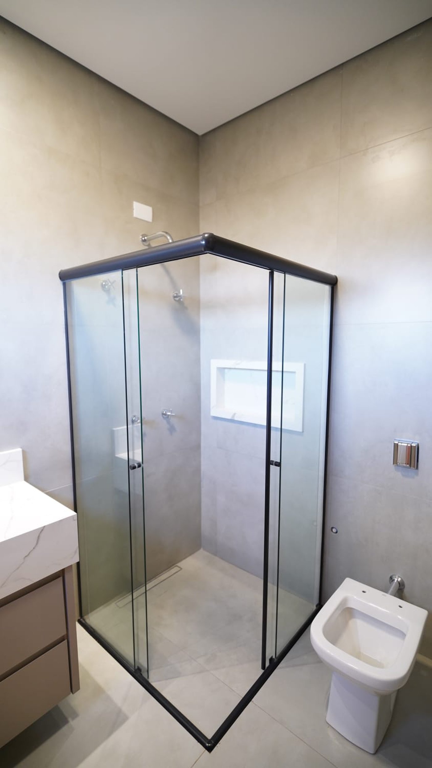 Casa à venda com 3 suítes no condomínio Portinari II, Álvares Machado - SP