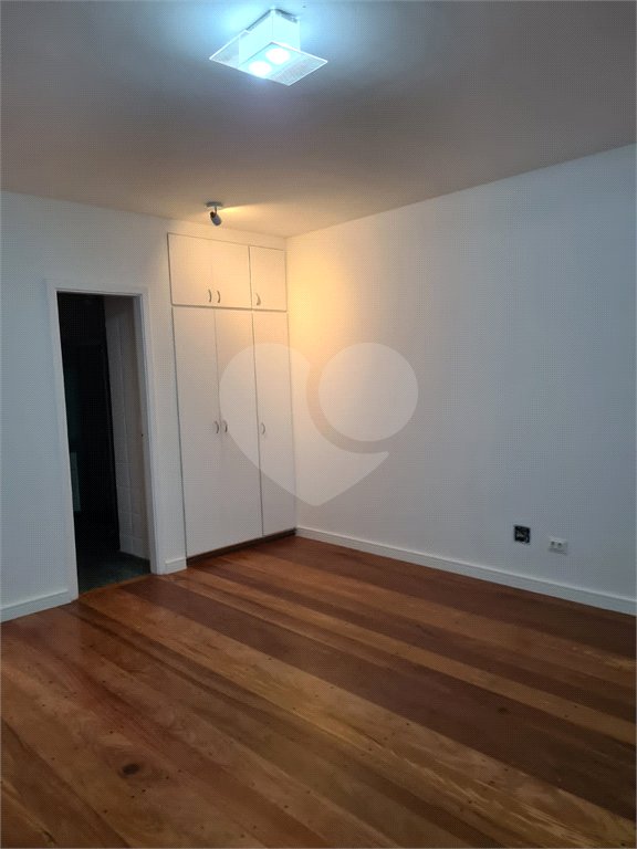 Casa à venda com 3 suítes no condomínio Residencial Courtyard Village, São Paulo - SP