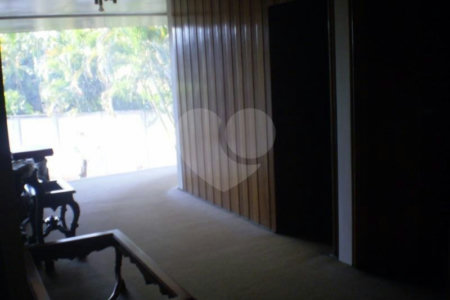 Sobrado à venda com 7 quartos, sendo 4 suítes, em Jardim Petrópolis, São Paulo, SP