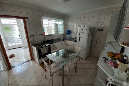 Sobrado à venda com 3 quartos, sendo 1 suíte, em Jardim Umarizal, São Paulo, SP