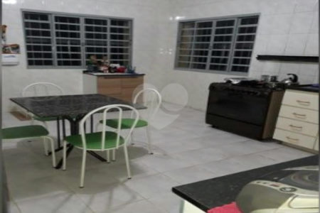 Chácara à venda com 3 quartos em Chácaras Polozzi, Louveira, SP