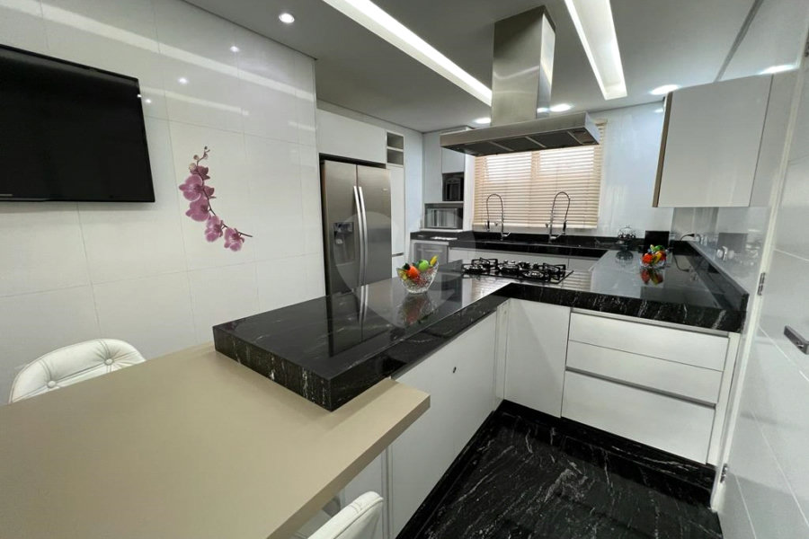 Apartamento à venda com 3 suítes em Jardim, Santo André, SP