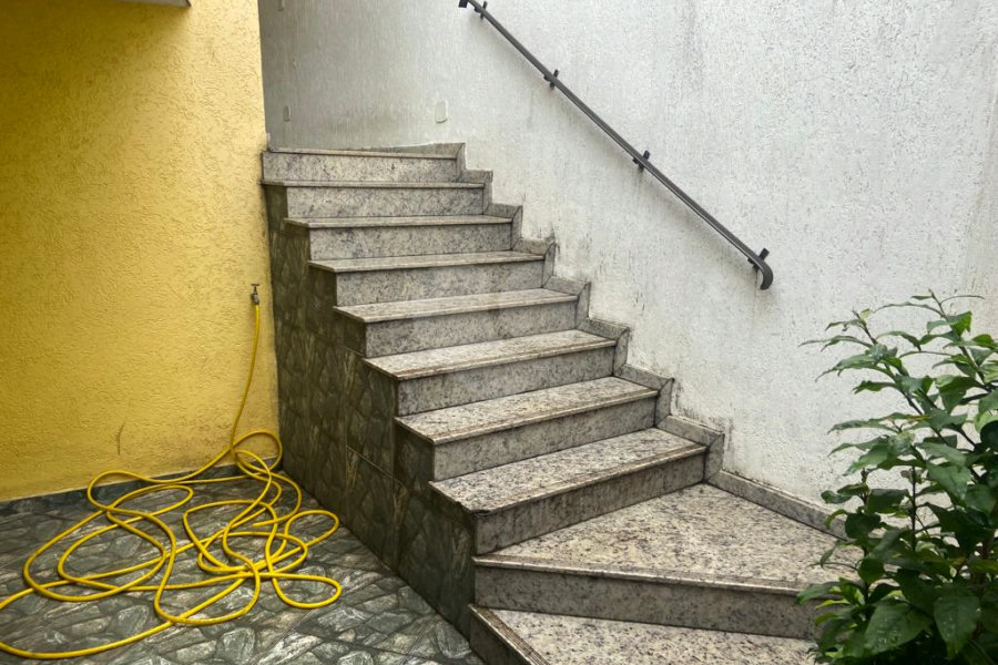 Sobrado à venda com 3 quartos, sendo 1 suíte, em Parada Inglesa, São Paulo, SP