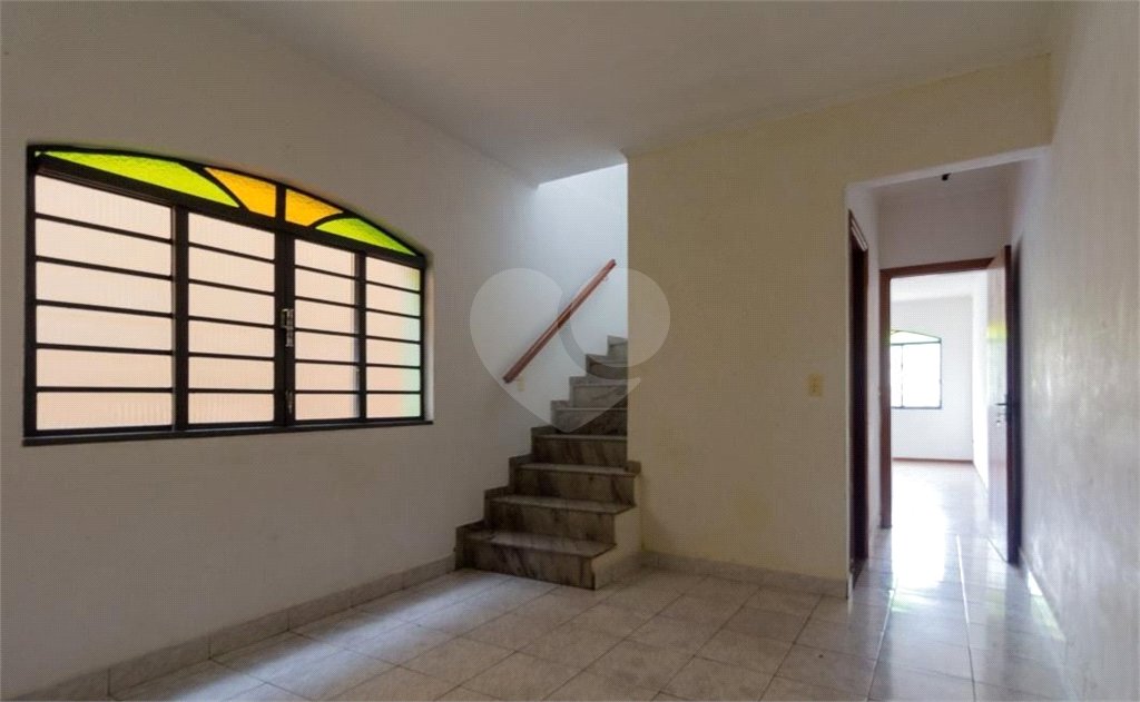 Sobrado à venda com 3 quartos, sendo 1 suíte, em Vila Vasconcelos, São Paulo, SP