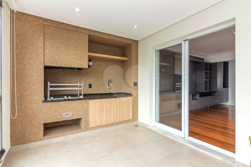 Apartamento à venda com 3 suítes em Alto da Boa Vista, São Paulo, SP