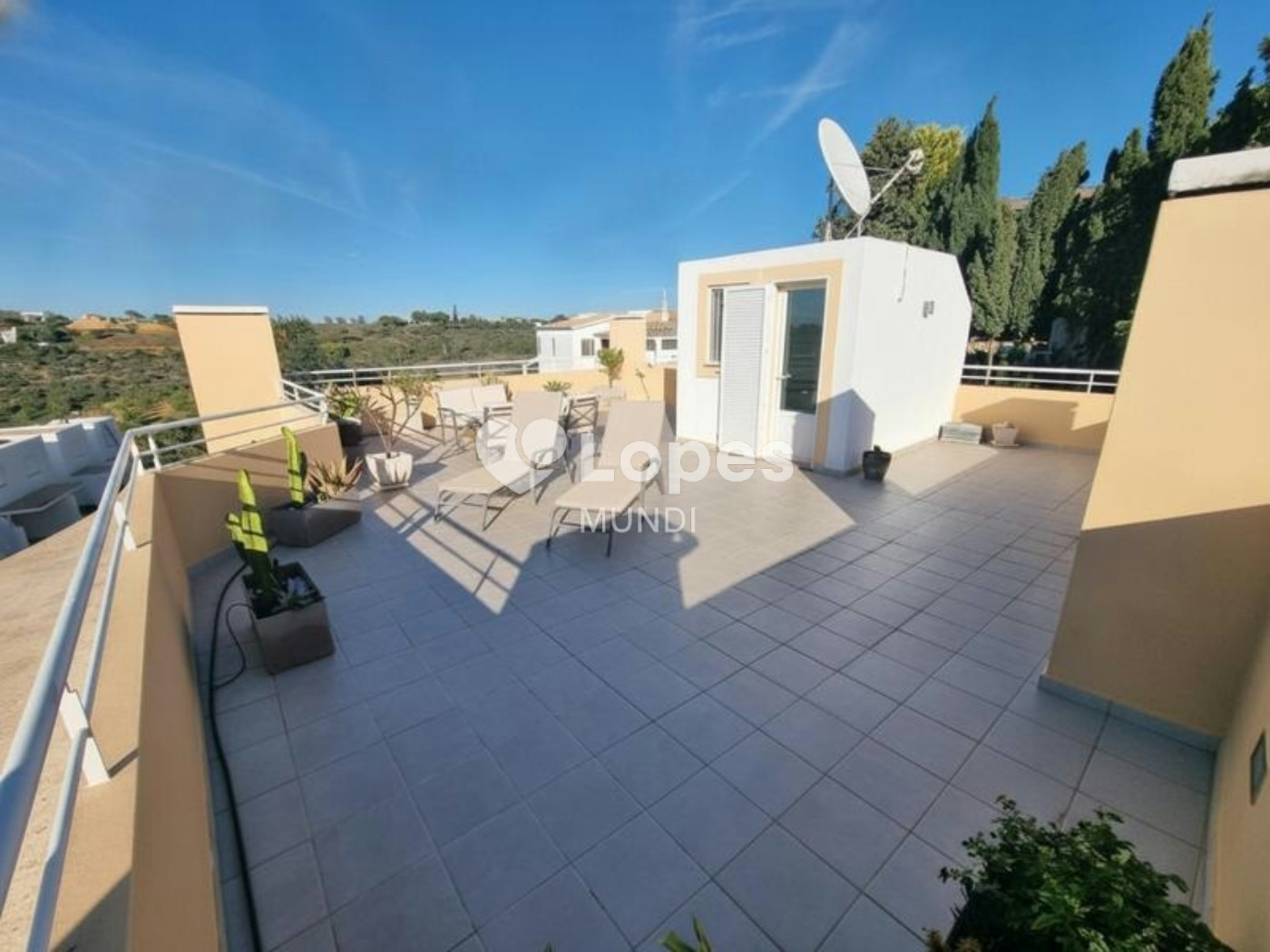Casa com 4 quartos à venda em Albufeira, Algarve, Portugal – Vista para o mar e piscina