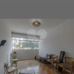 Apartamento à venda com 3 quartos, sendo 1 suíte,  em Aclimação, São Paulo, SP